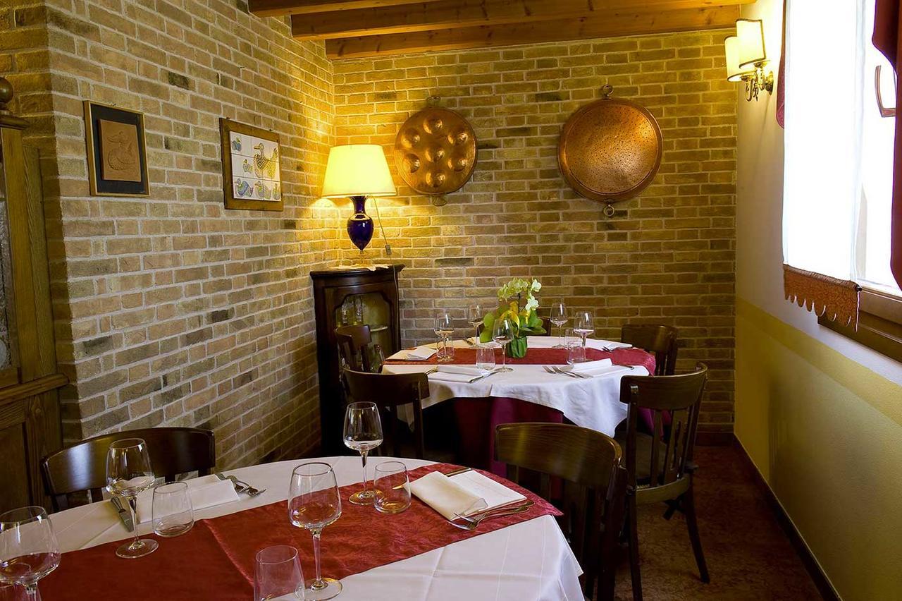 Osteria Alla Pasina Dosson Luaran gambar